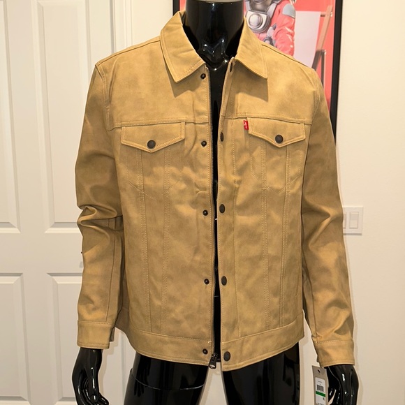 Levi's Other - Levis classic Trucker Jacket